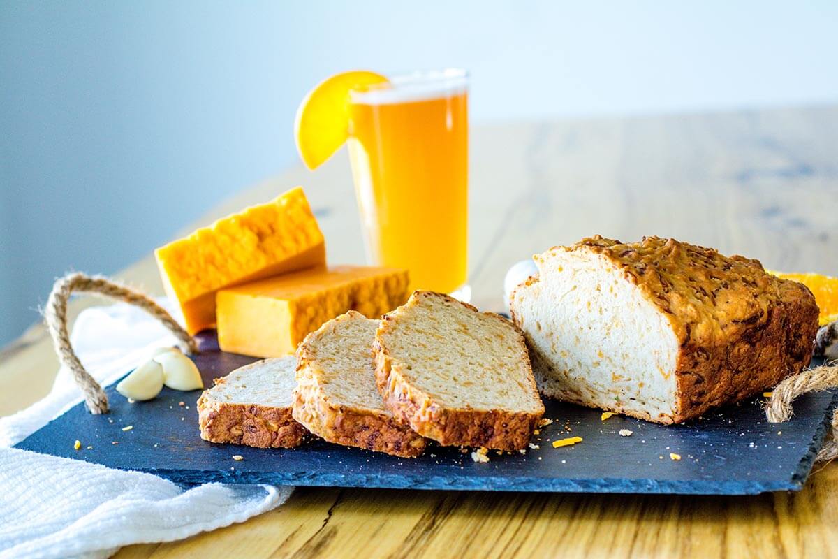 Garlic Cheddar Beer Bread